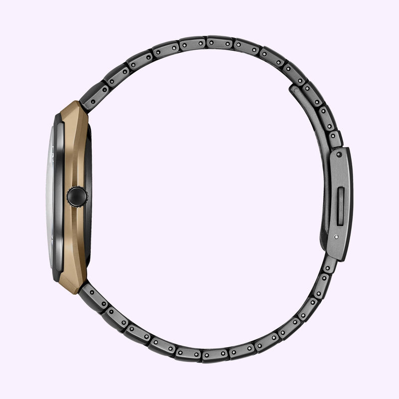Citizen Eco-Drive Photon Super Titanium bracelet detail