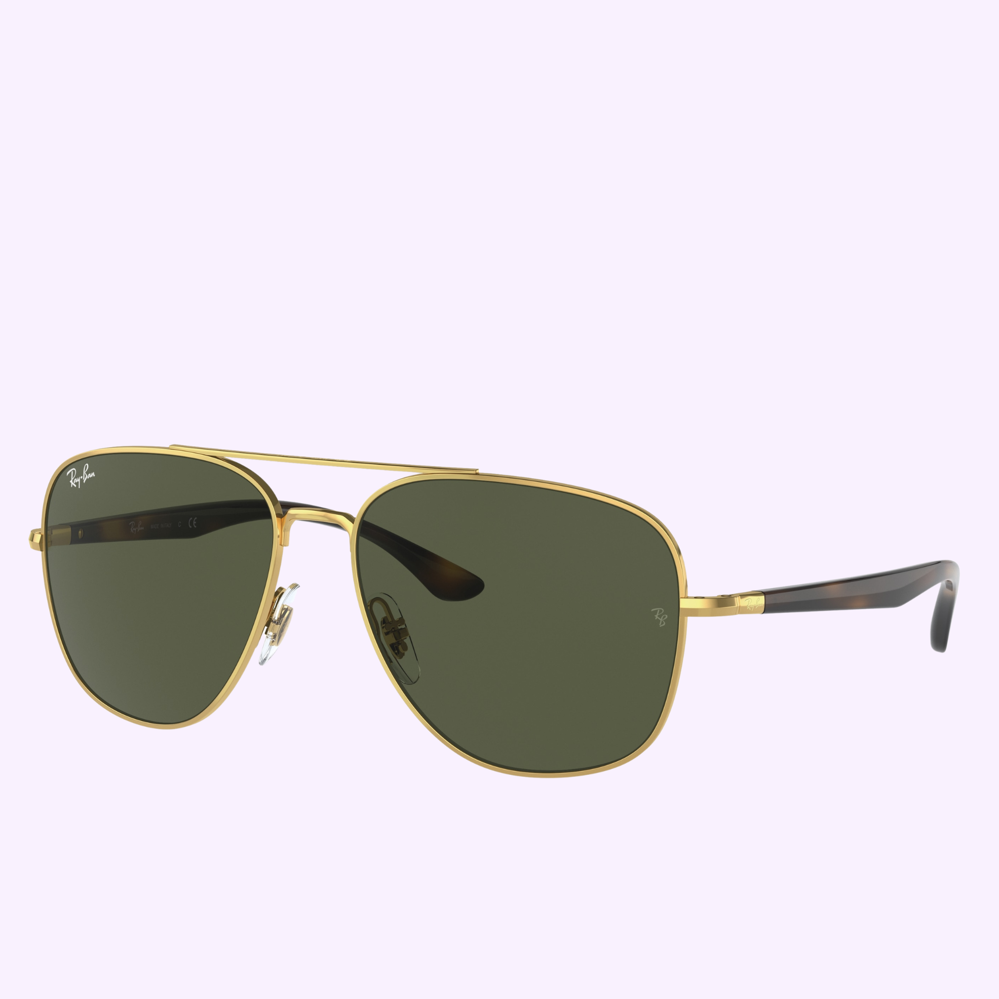 Ray-Ban Sunglasses 0RB3675 002/5858 feature gold aviator frames, green lenses, and slim black temples, showcased on a light purple background.
