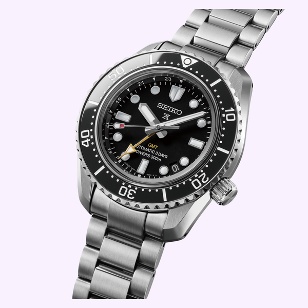 Close-up of Seiko HBC002 black ceramic bezel and sapphire crystal