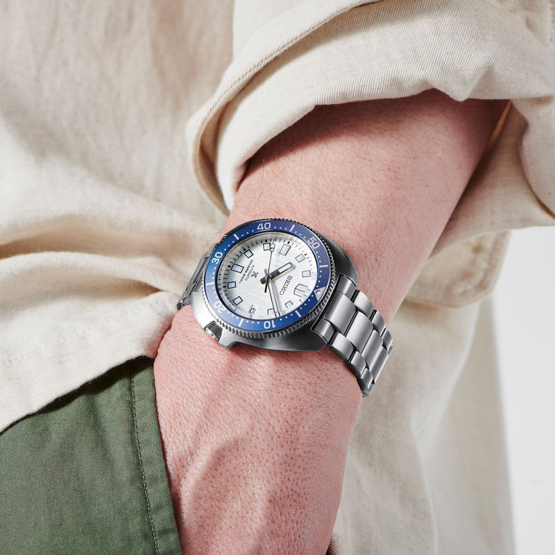 Seiko Prospex SPB301 white dial sapphire crystal detail shot