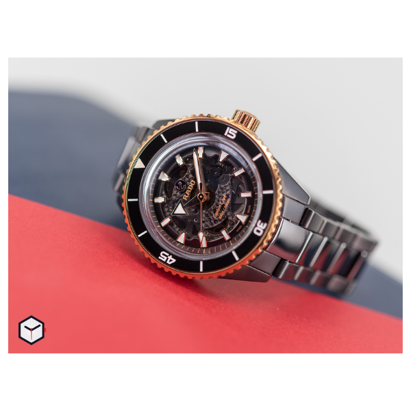 Rado R32127162 Captain Cook High-Tech Ceramic Watches