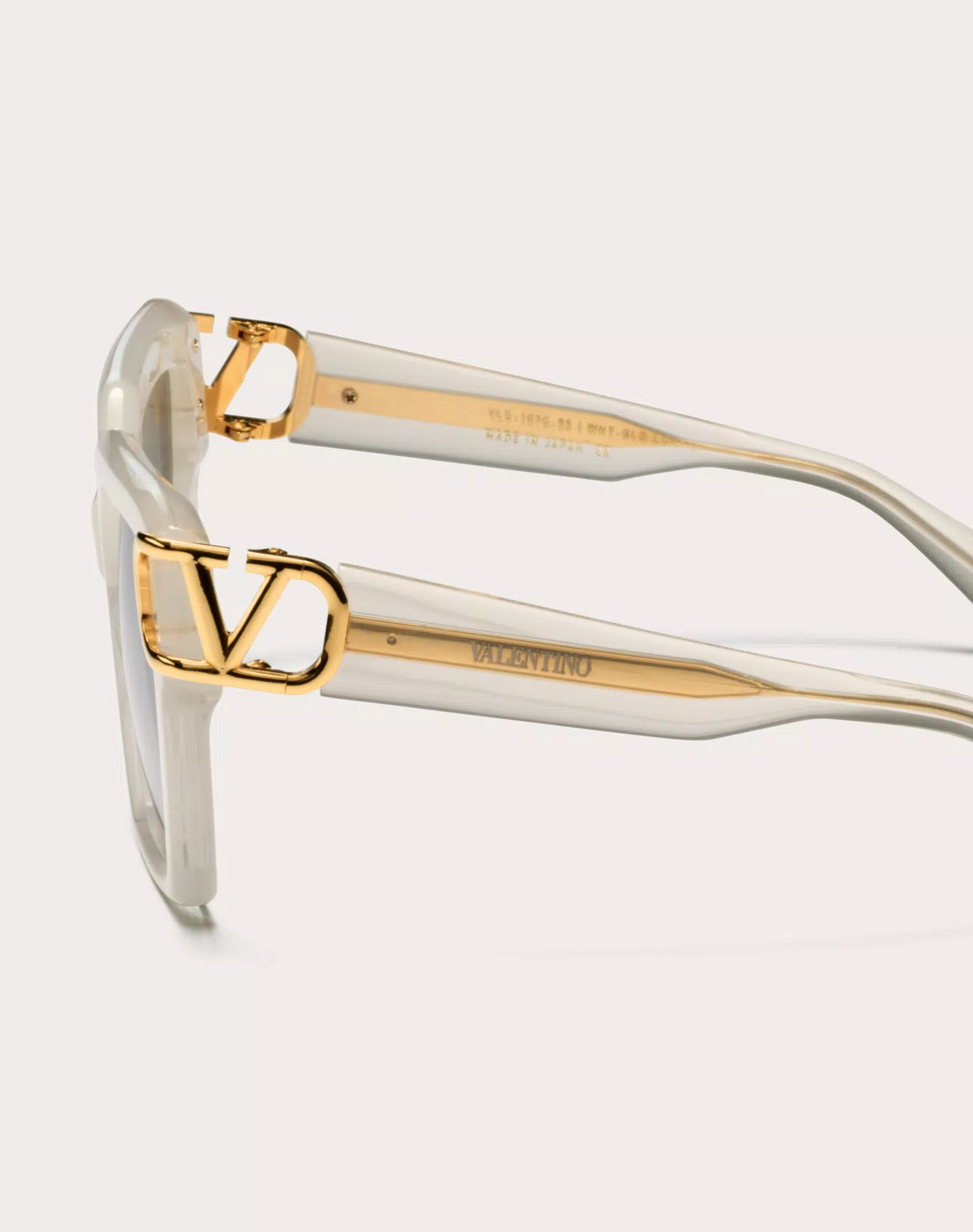 サングラス VALENTINO White acetate V-Grace sunglasses Valentino Garavani White acetate V-Grace sunglasses - White